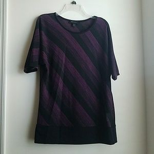 Purple and black knit short sleeve top